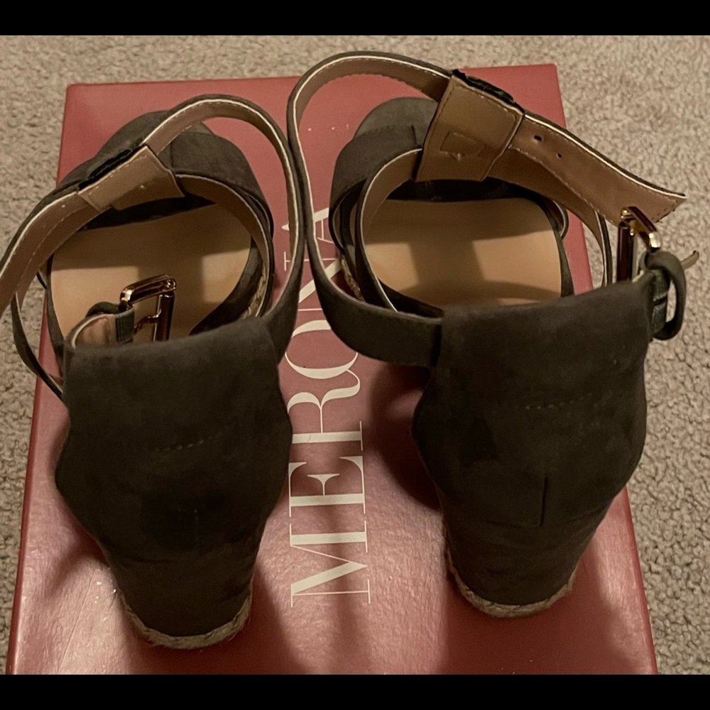 Summer shoe like new